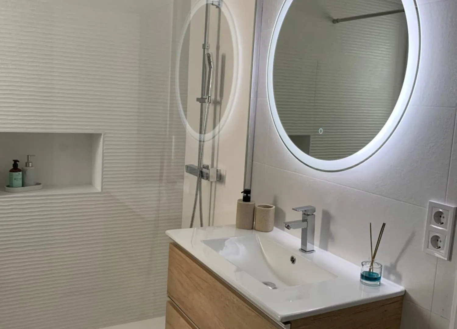 Apartamento Con Vistas Al Mar A 1 Min De La Playa Màlaga Apartmán