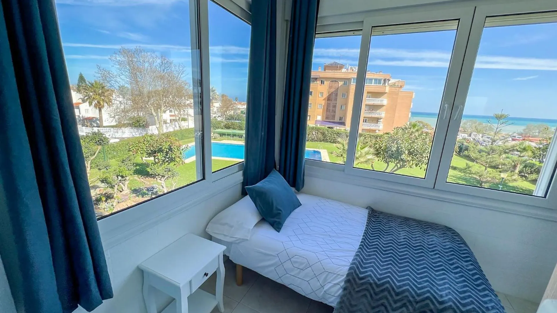 Apartamento Con Vistas Al Mar A 1 Min De La Playa Málaga Lägenhet